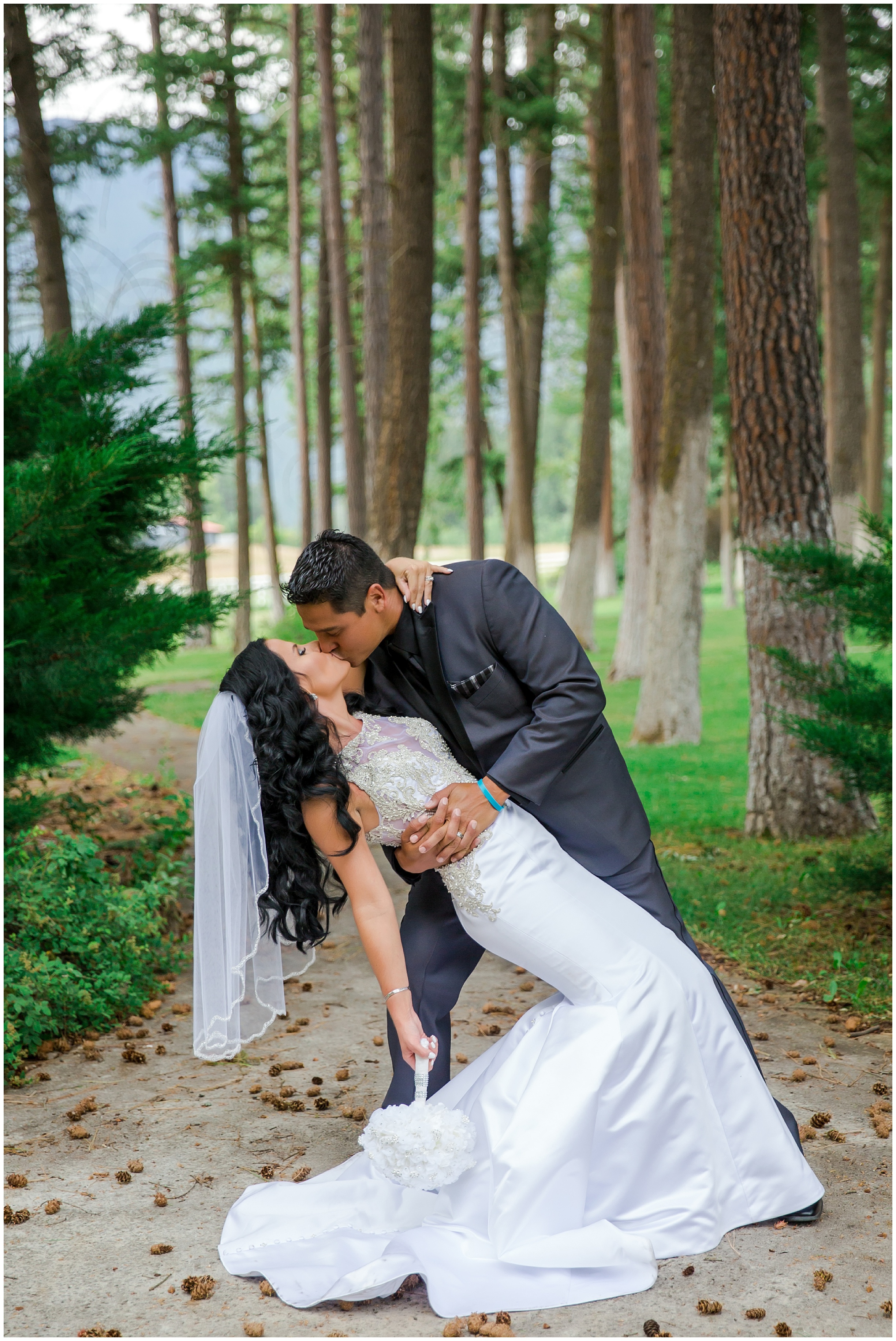 Montana Wedding Photographer-Kiralee Jones, Photographer Becky & Chris  | Married |